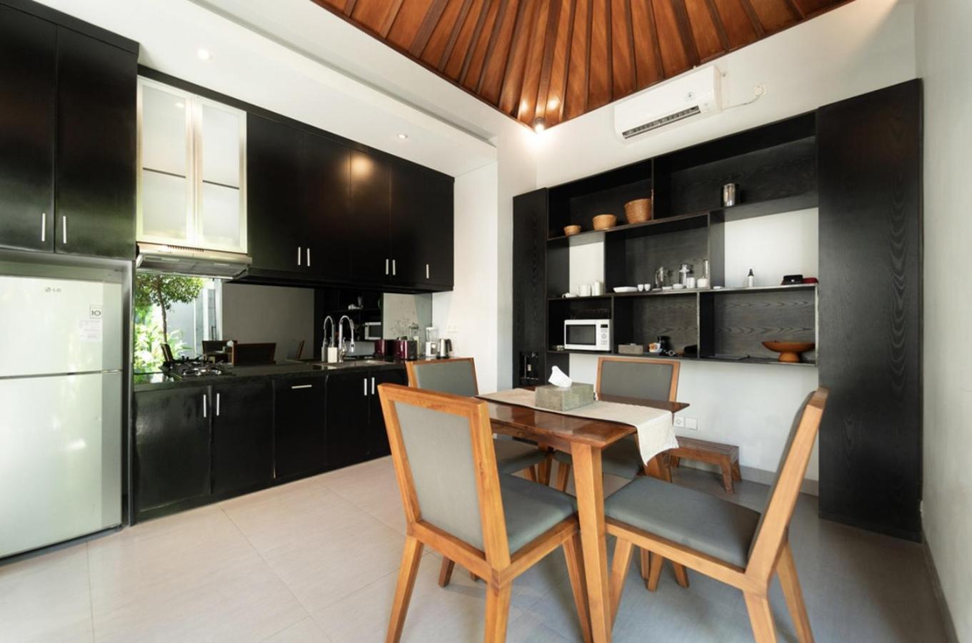 The Black Pearl - The 1br In Villa Seminyak (Bali)